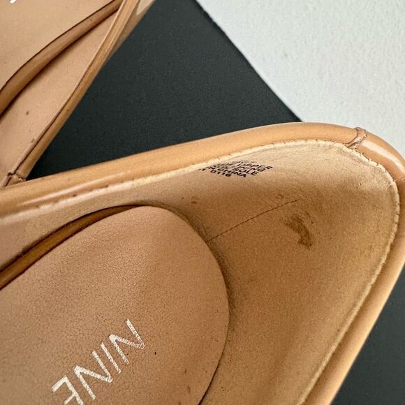 $5/$35 Nine West Patent Leather Nude Tan Pump Career Office Wear Size 6 Almond - Picture 11 of 15